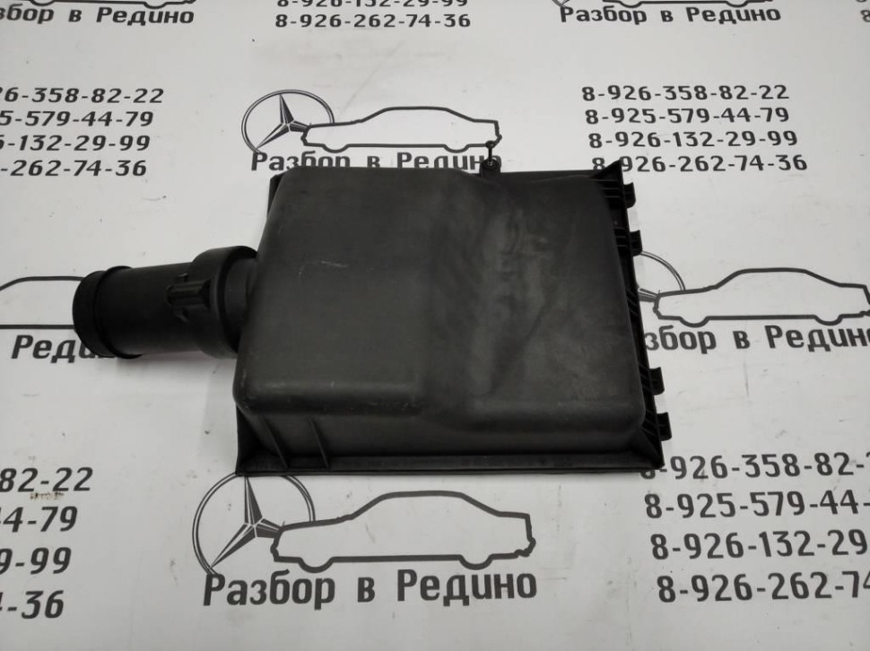 Крышка воздушного фильтра MERCEDES-BENZ Vito W638 (1996 - 2003) фото 1 — Разборка Мерседес