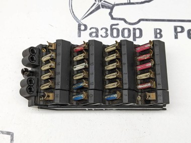 Блок предохранителей MERCEDES-BENZ W124 W124/S124/C124/A124 (1984 - 1993) — Разборка Мерседес