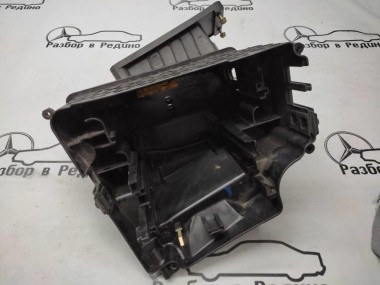 Корпус блока предохранителей MERCEDES-BENZ E-класс W210/S210 (1995 - 1999) — Разборка Мерседес