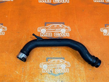 Патрубок интеркулера MERCEDES-BENZ B-класс W246 рестайлинг (2014 - 2018) — Разборка Мерседес