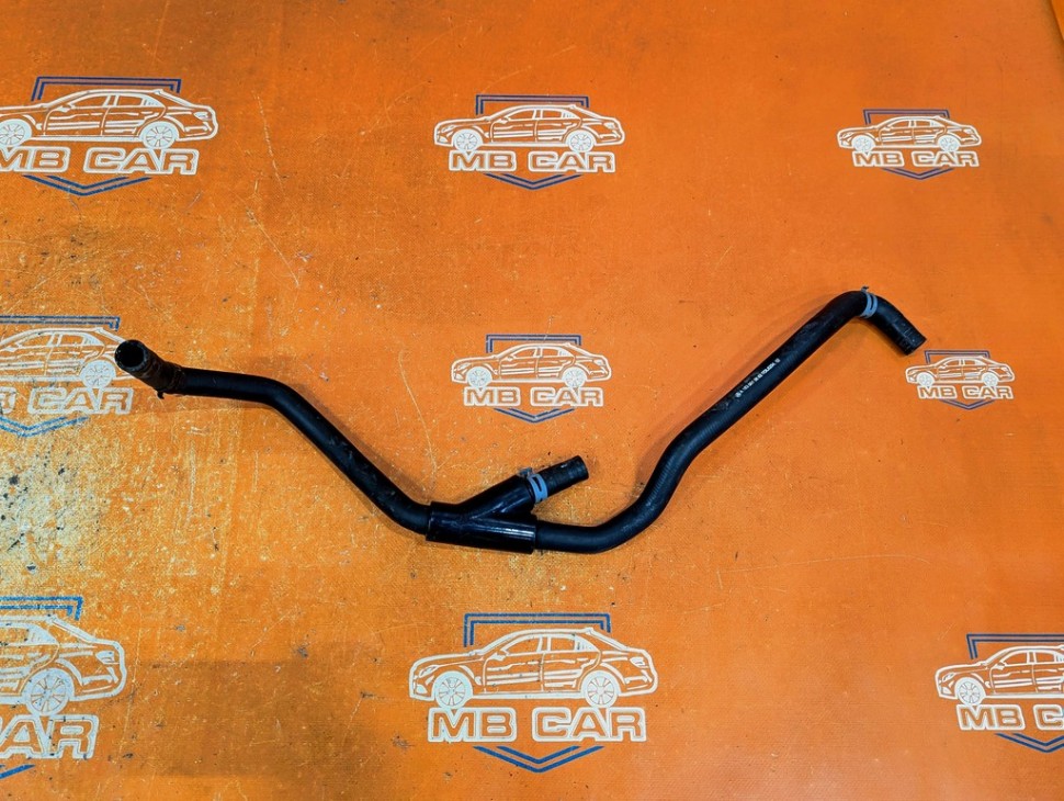 Патрубок ОЖ MERCEDES-BENZ M-класс W163 рестайлинг (2001 - 2005) фото 1 — Разборка Мерседес