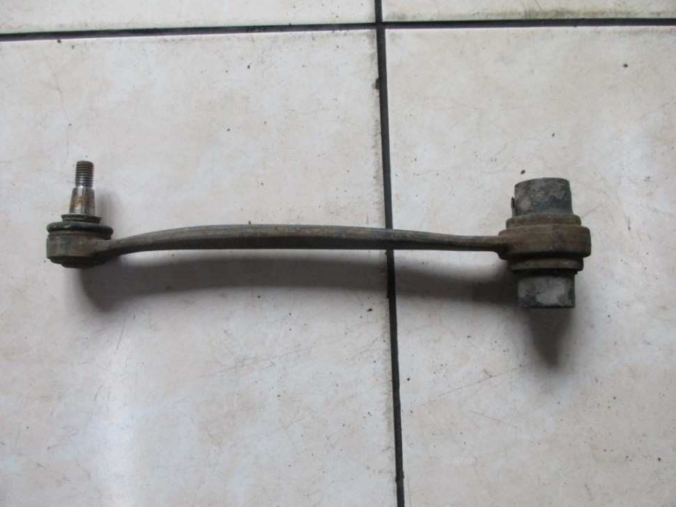 Рычаг задний MERCEDES-BENZ S-класс W220 (1998 - 2005) фото 1 — Разборка Мерседес