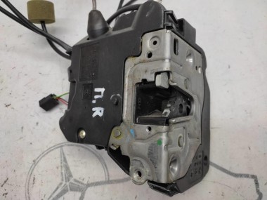 Замок двери передней правой MERCEDES-BENZ CLS-класс C219 (2004 - 2008) — Разборка Мерседес