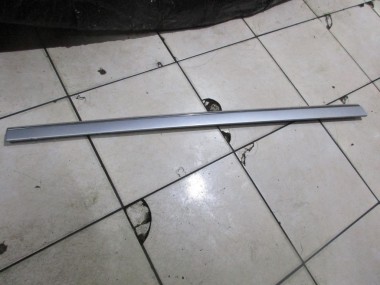 Молдинг двери MERCEDES-BENZ E-класс W211/S211 рестайлинг (2006 - 2009) — Разборка Мерседес