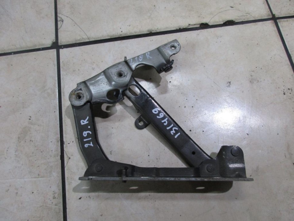 Петля капота MERCEDES-BENZ CLS-класс C219 рестайлинг (2008 - 2010) фото 1 — Разборка Мерседес