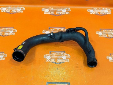 Патрубок воздушный MERCEDES-BENZ C-класс W204/S204 (2006 - 2011) — Разборка Мерседес