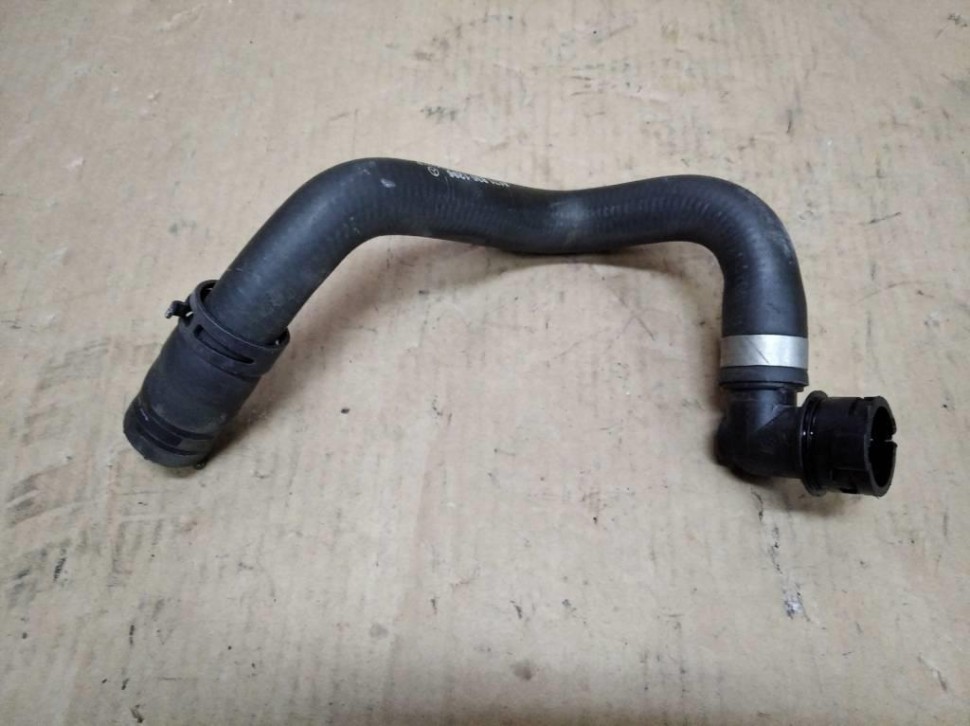 Патрубок ОЖ MERCEDES-BENZ SLK-класс R171 (2004 - 2008) фото 1 — Разборка Мерседес