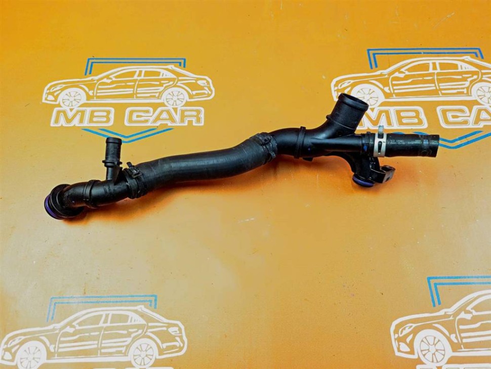 Патрубок ОЖ MERCEDES-BENZ A-класс W177 (2018 - 2023) фото 1 — Разборка Мерседес