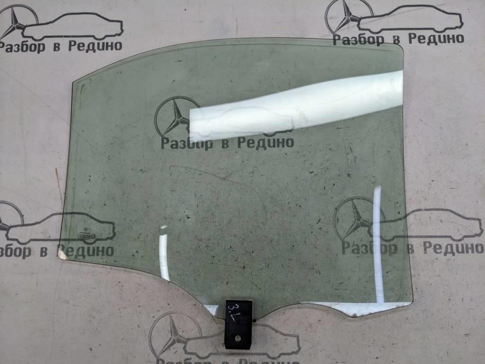 Стекло заднее левое MERCEDES-BENZ S-класс W220 рестайлинг (2002 - 2005) фото 1 — Разборка Мерседес