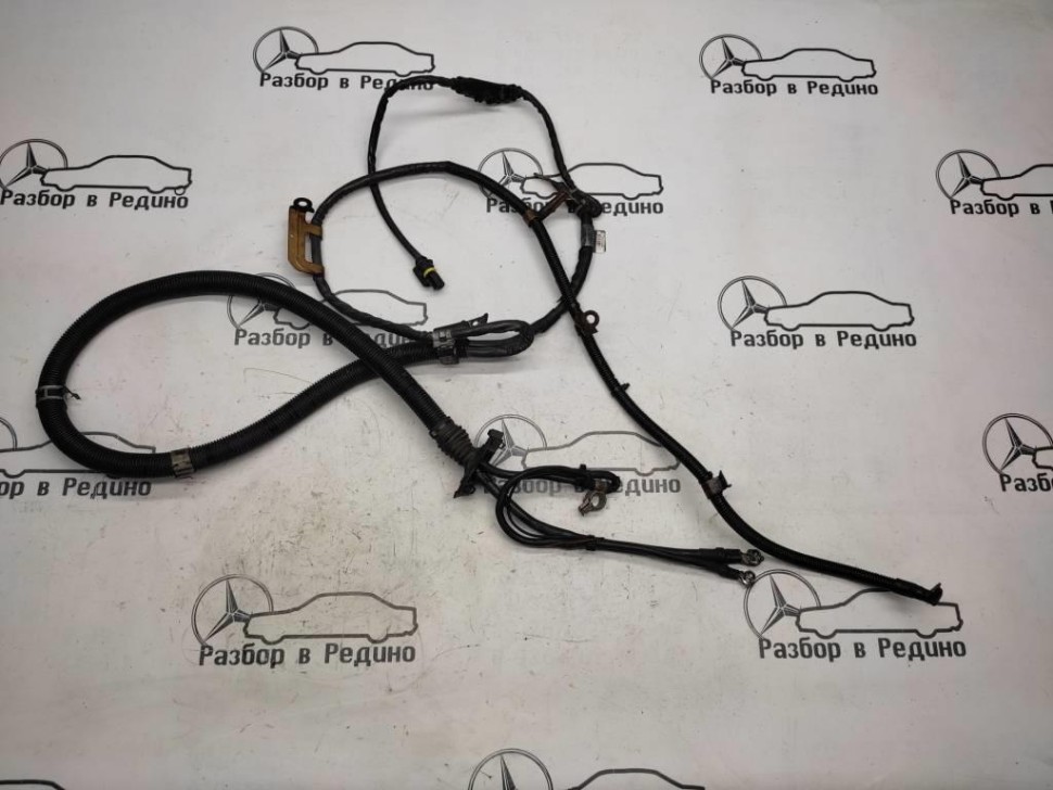 Провод стартера MERCEDES-BENZ S-класс W221 (2005 - 2009) фото 1 — Разборка Мерседес