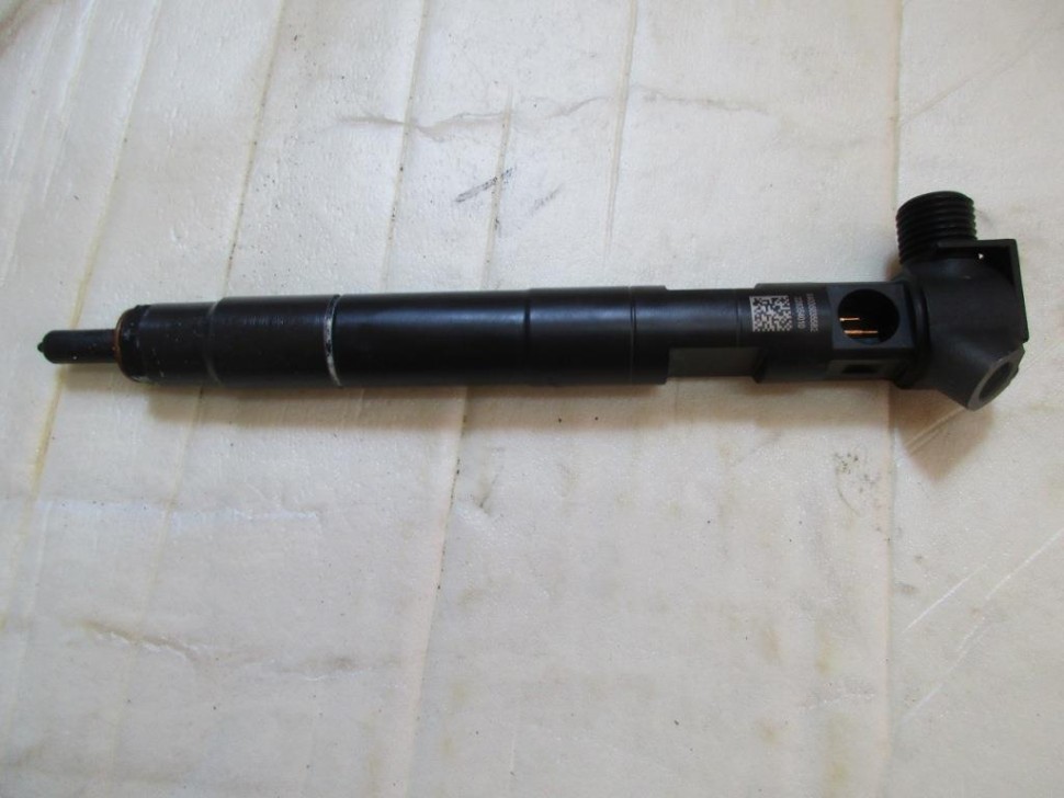 Форсунка ДИЗЕЛЬ MERCEDES-BENZ C-класс W205/S205/C205/A205 (2014 - 2018) фото 1 — Разборка Мерседес