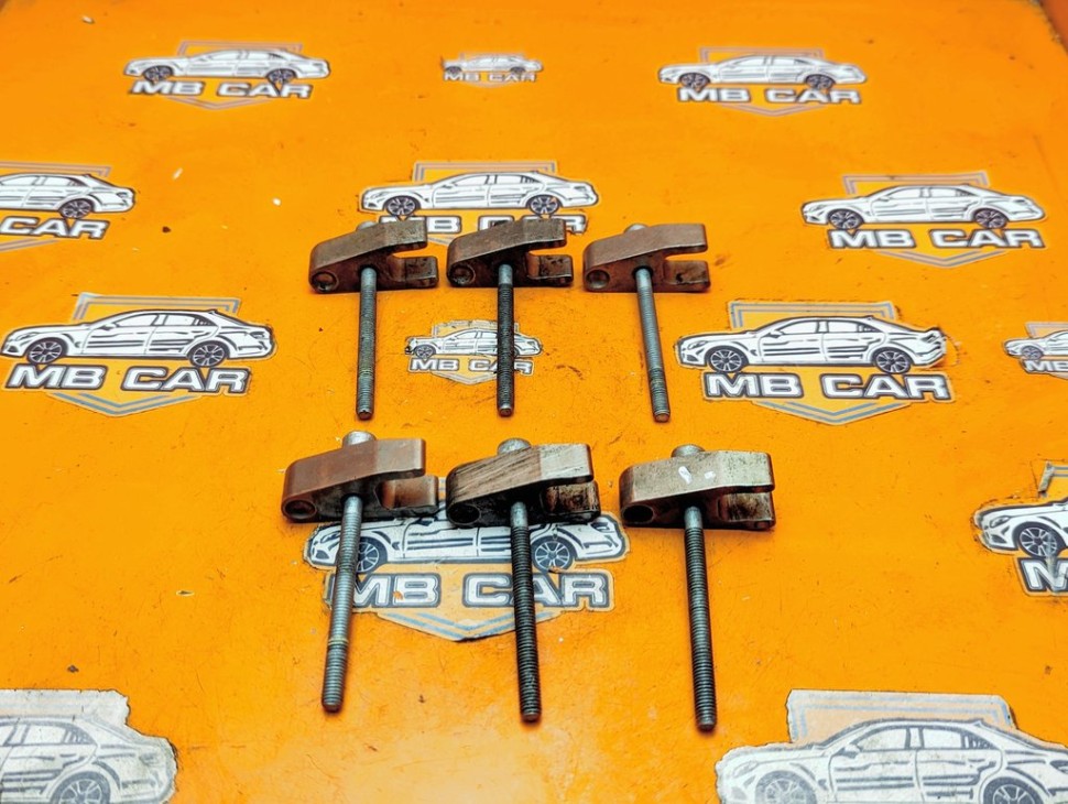 Кронштейн крепления форсунок MERCEDES-BENZ E-класс W211/S211 (2002 - 2006) фото 1 &mdash; Разборка Мерседес