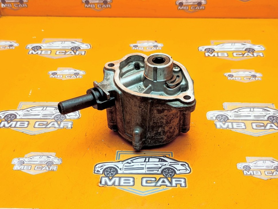 Насос вакуумный MERCEDES-BENZ CLS-класс C218/X218 (2010 - 2014) фото 1 &mdash; Разборка Мерседес