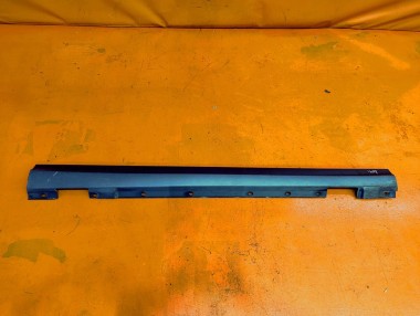 Порог пластиковый правый MERCEDES-BENZ C-класс W204/S204 (2006 - 2011) — Разборка Мерседес