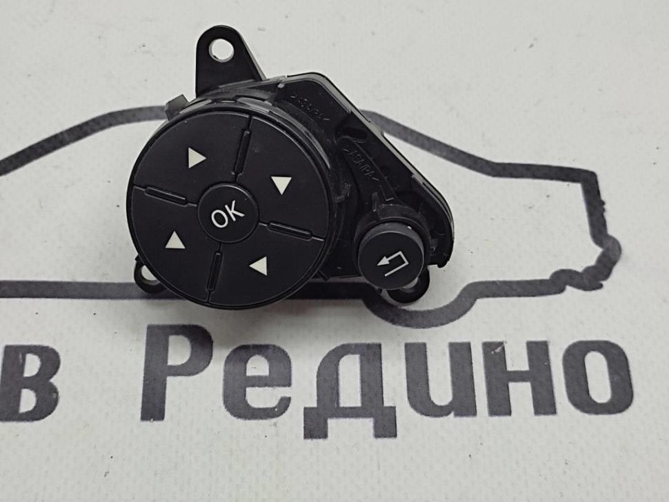 Кнопка на руле MERCEDES-BENZ S-класс W221 рестайлинг (2009 - 2013) фото 1 — Разборка Мерседес