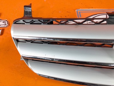 Решетка радиатора MERCEDES-BENZ R-класс W251 (2005 - 2007) &mdash; Разборка Мерседес