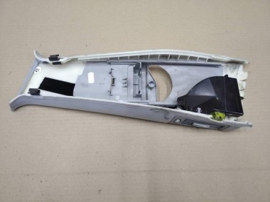 Накладка средней стойки MERCEDES-BENZ E-класс W211/S211 (2002 - 2006) — Разборка Мерседес