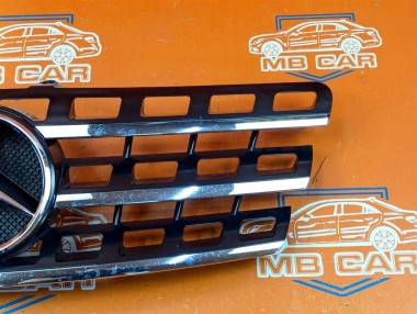 Решетка радиатора MERCEDES-BENZ M-класс W164 рестайлинг (2008 - 2011) — Разборка Мерседес