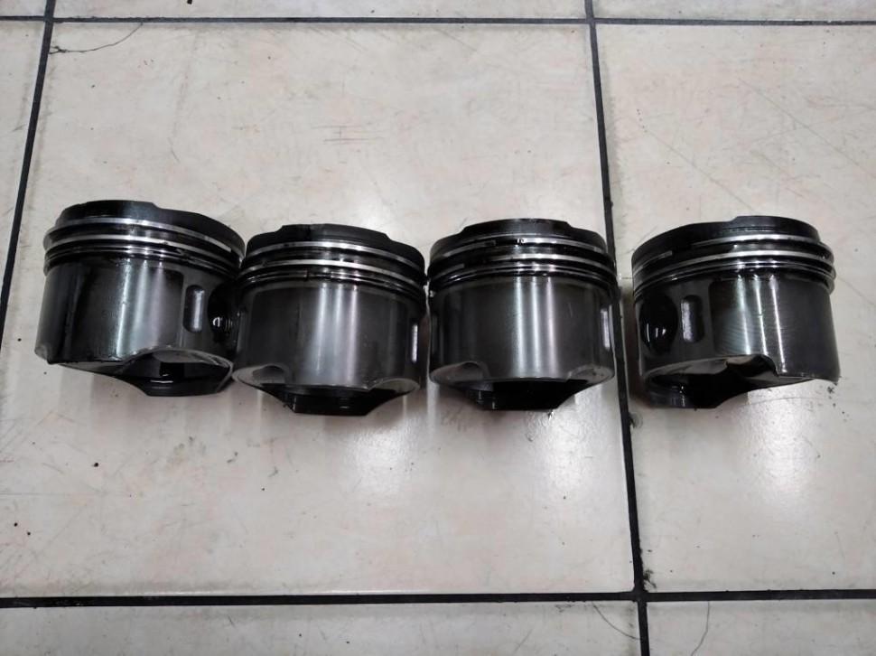 Поршень дизель MERCEDES-BENZ C-класс W203/S203/CL203 (2000 - 2004) фото 1 &mdash; Разборка Мерседес