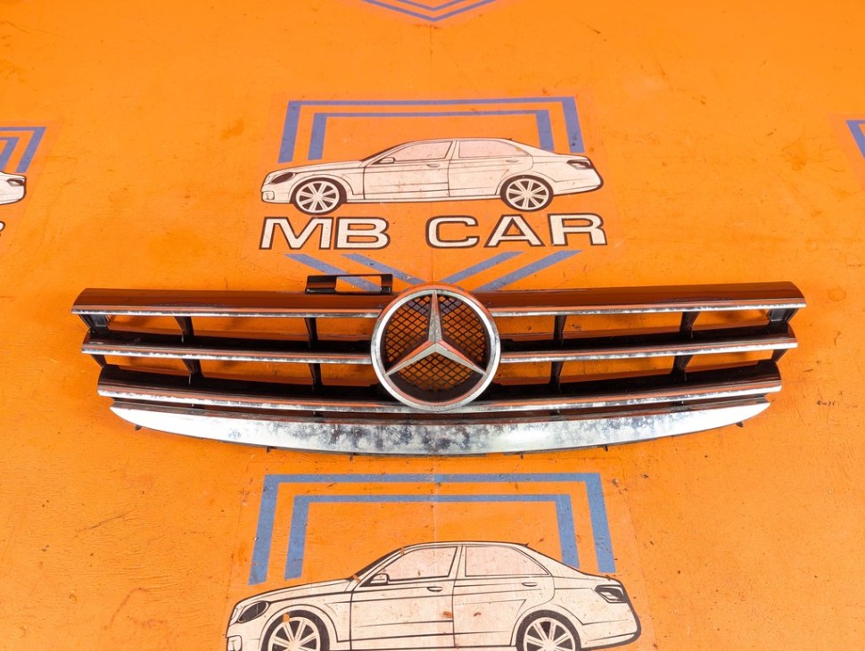 Решетка радиатора MERCEDES-BENZ A-класс W169 (2004 - 2008) фото 1 &mdash; Разборка Мерседес