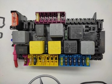 Блок предохранителей MERCEDES-BENZ GLS-класс X166 (2015 - 2019) — Разборка Мерседес