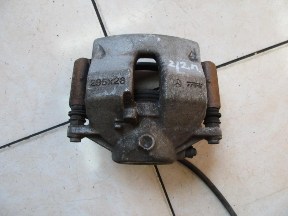 Суппорт передний левый MERCEDES-BENZ E-класс W212/S212/C207/A207 рестайлинг (2013 - 2016) фото 1 — Разборка Мерседес