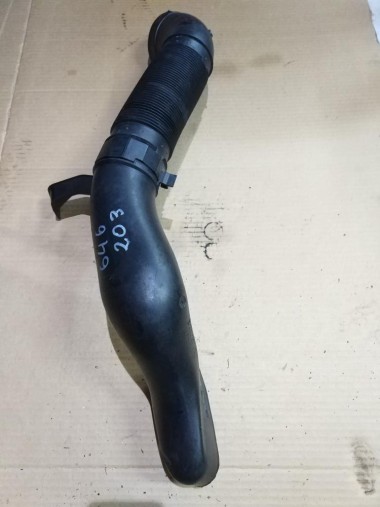 Патрубок воздушный MERCEDES-BENZ C-класс W203/S203/CL203 (2000 - 2004) — Разборка Мерседес