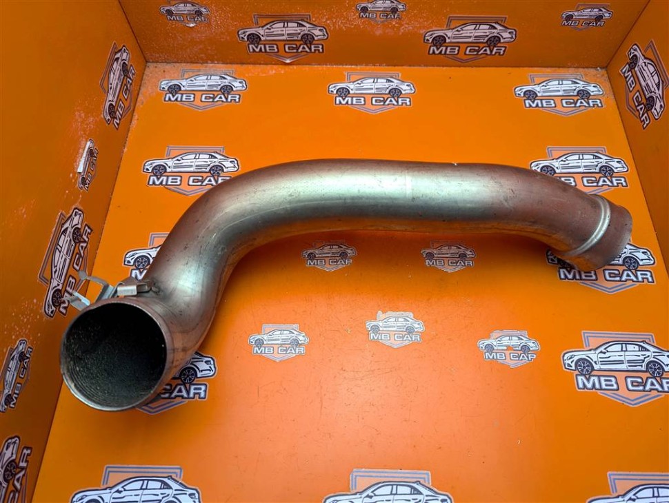 Патрубок интеркулера MERCEDES-BENZ A-класс AMG W177 (2019 - 2023) фото 1 — Разборка Мерседес
