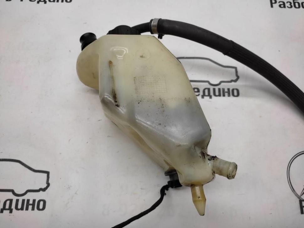 Бачок гидроподвески MERCEDES-BENZ E-класс W210/S210 (1995 - 1999) фото 1 — Разборка Мерседес