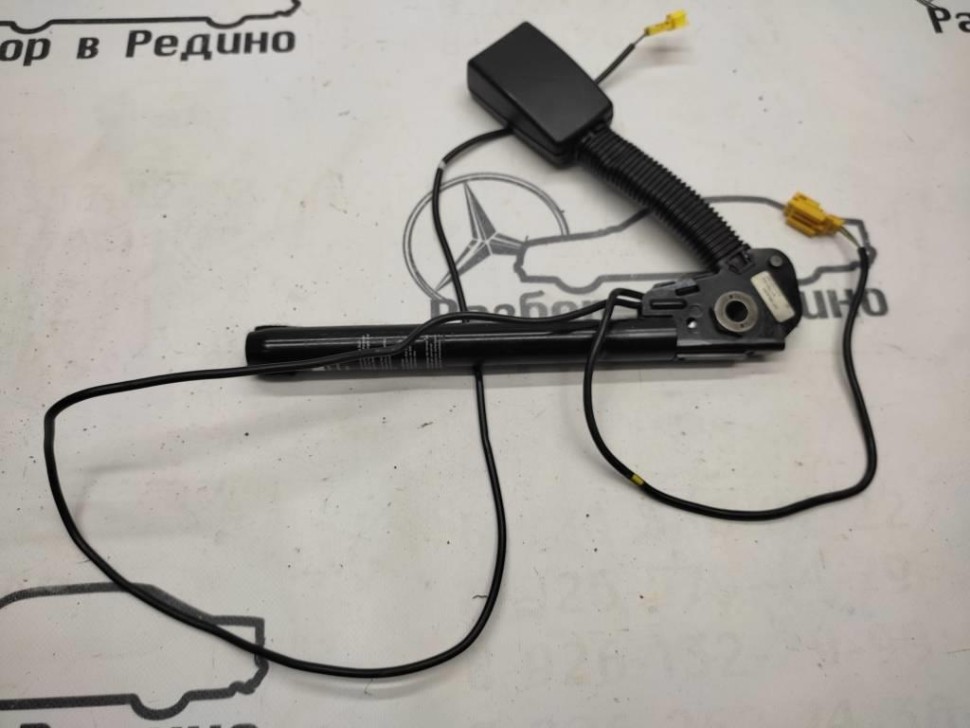 Замок ремня безопасности MERCEDES-BENZ CLS-класс C219 (2004 - 2008) фото 1 — Разборка Мерседес