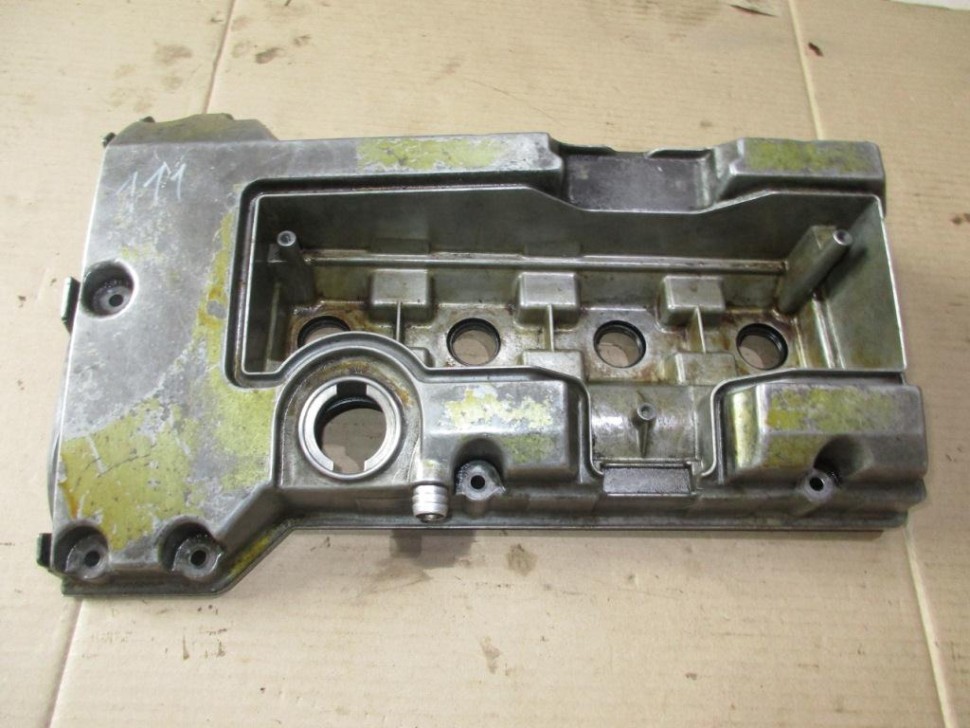 Клапанная крышка MERCEDES-BENZ W124 W124/S124/C124/A124 (1984 - 1993) фото 1 — Разборка Мерседес