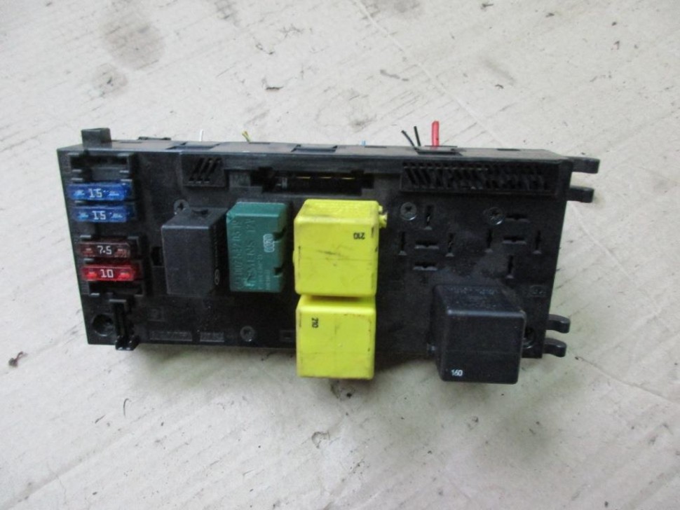 Блок предохранителей MERCEDES-BENZ E-класс W210/S210 рестайлинг (1999 - 2003) фото 1 — Разборка Мерседес