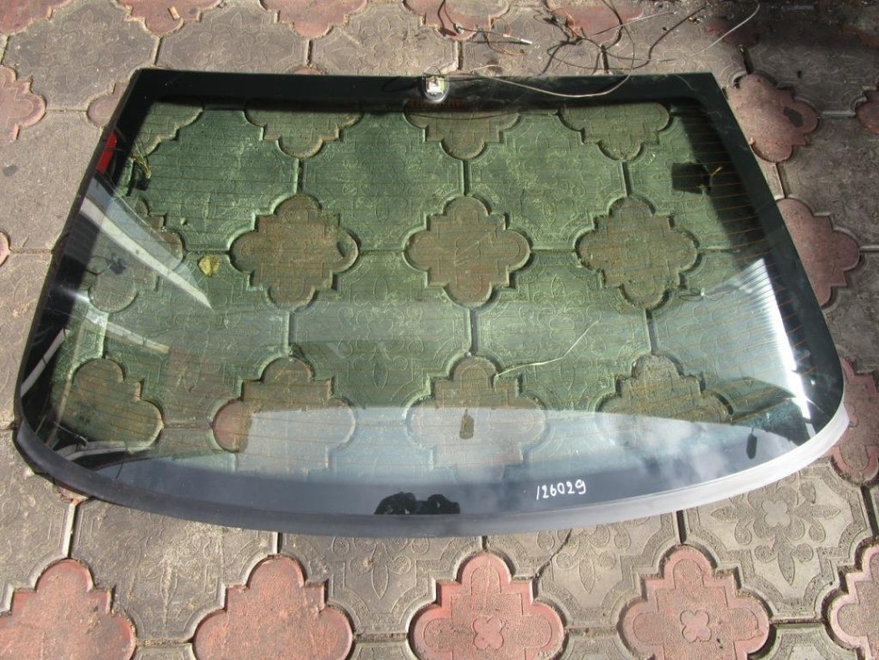 Стекло заднее MERCEDES-BENZ E-класс W211/S211 (2002 - 2006) фото 1 — Разборка Мерседес