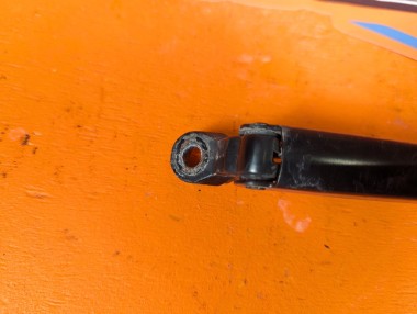 Поводок дворников MERCEDES-BENZ M-класс W163 рестайлинг (2001 - 2005) &mdash; Разборка Мерседес