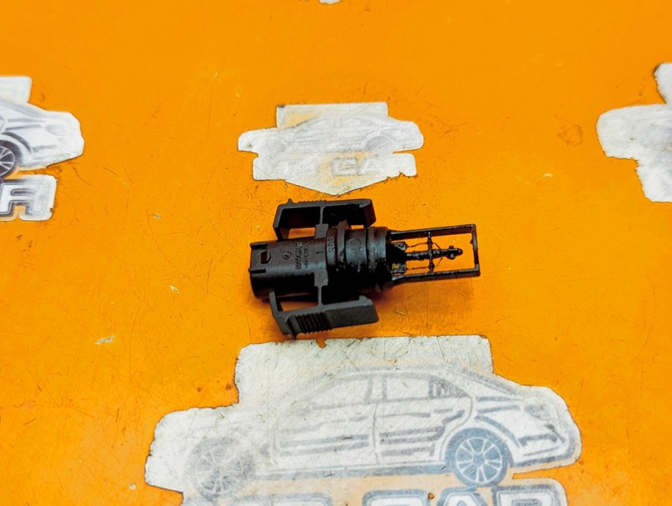 Датчик температуры MERCEDES-BENZ S-класс W220 (1998 - 2005) фото 1 &mdash; Разборка Мерседес