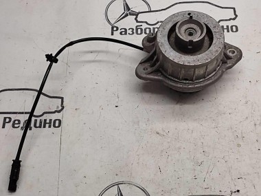 Опора двигателя MERCEDES-BENZ S-класс W222/C217/A217 (2013 - 2017) — Разборка Мерседес