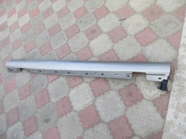 Порог пластиковый левый MERCEDES-BENZ C-класс W203/S203/CL203 рестайлинг (2004 - 2008) — Разборка Мерседес