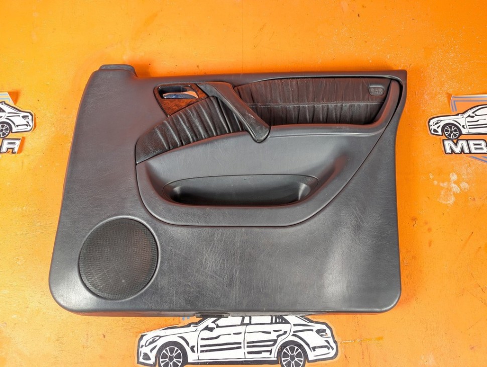 Карта двери передняя правая MERCEDES-BENZ M-класс W163 рестайлинг (2001 - 2005) фото 1 &mdash; Разборка Мерседес