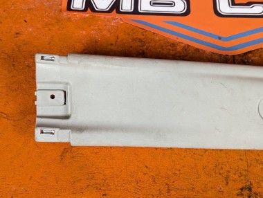 Накладка средней стойки MERCEDES-BENZ Citan W415 (2012 - 2021) &mdash; Разборка Мерседес