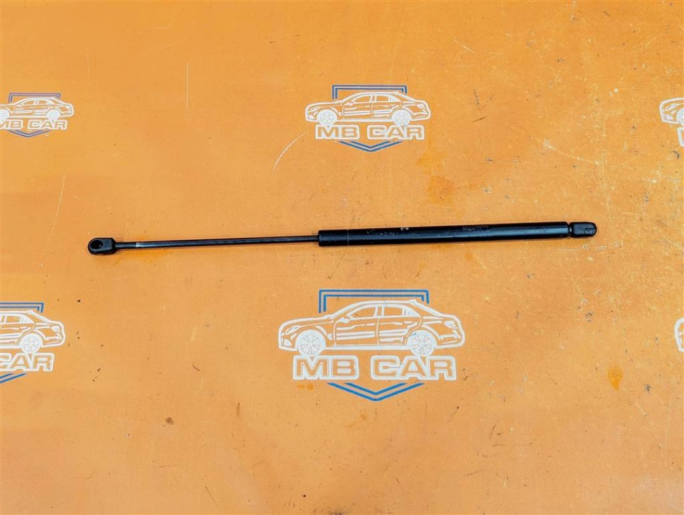 Амортизатор крышки багажника MERCEDES-BENZ A-класс W168 (1997 - 2001) фото 1 — Разборка Мерседес
