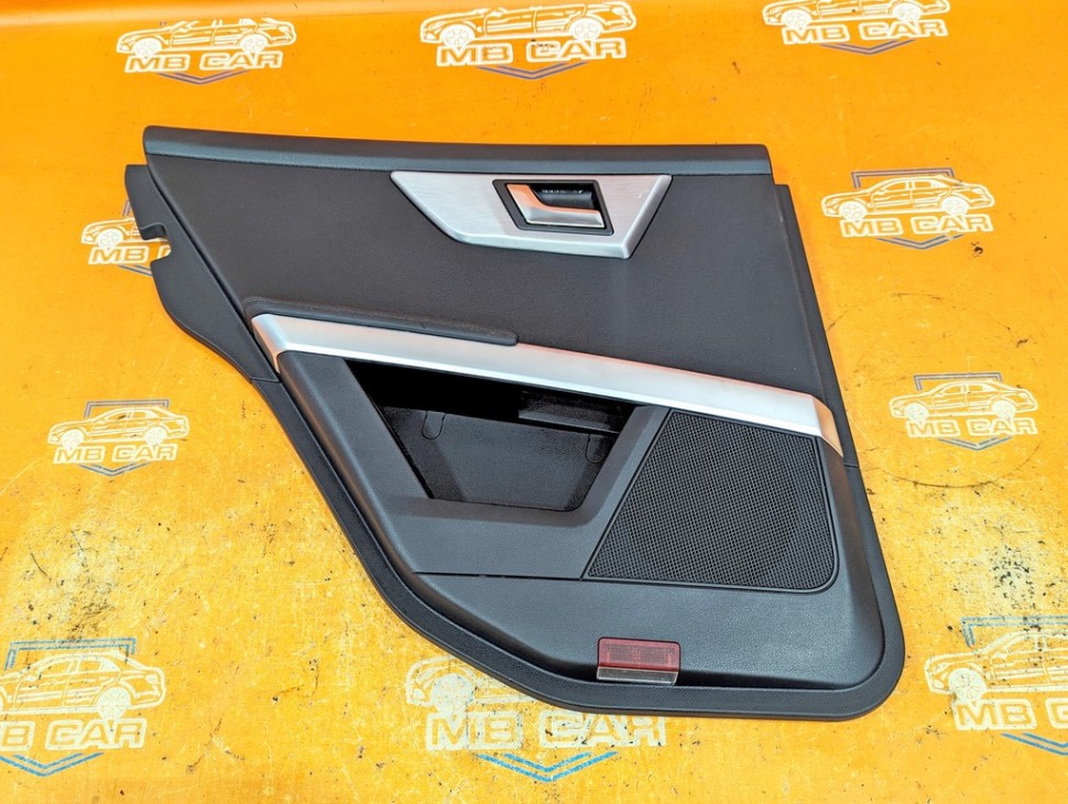 Карта двери задняя левая MERCEDES-BENZ GLK-класс X204 (2008 - 2012) фото 1 — Разборка Мерседес