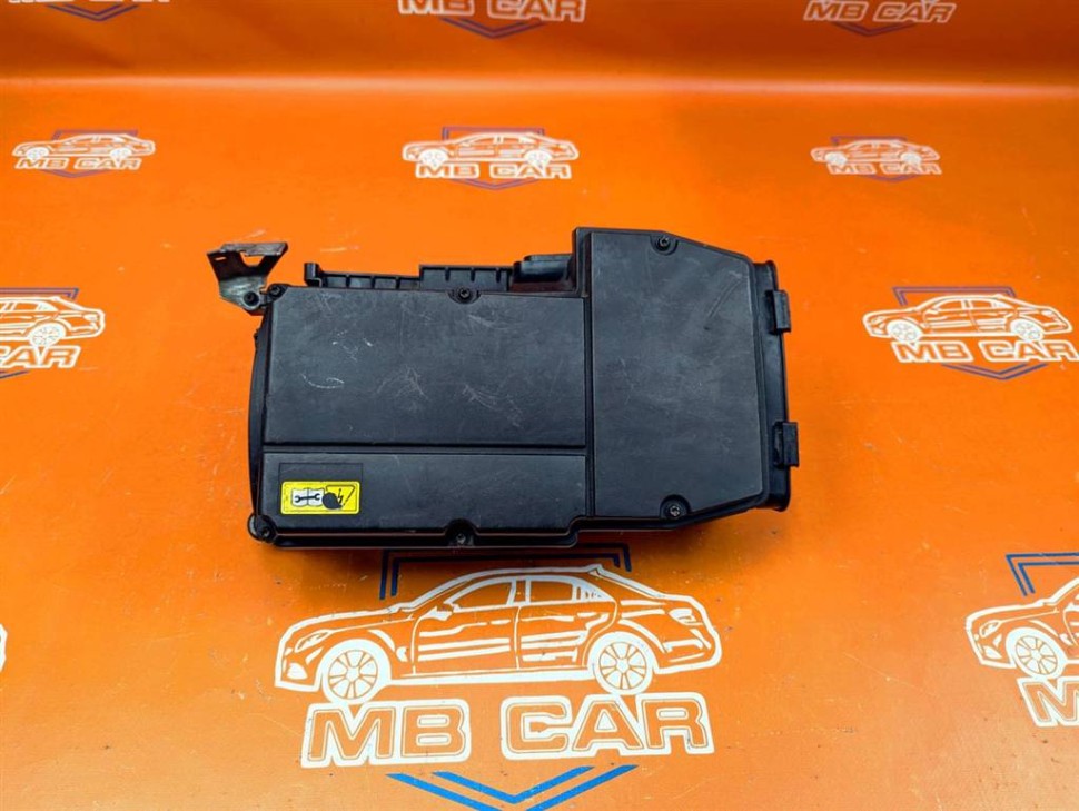 Корпус воздушного фильтра MERCEDES-BENZ C-класс W204/S204 (2006 - 2011) фото 1 — Разборка Мерседес