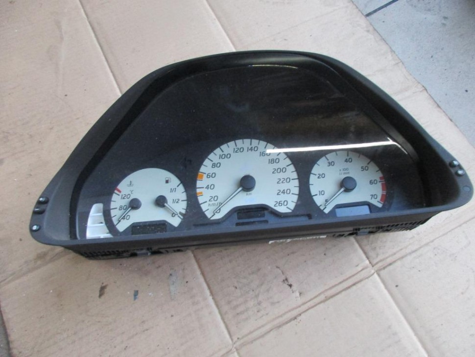 Щиток приборов MERCEDES-BENZ CLK-класс C208/A208 рестайлинг (1999 - 2003) фото 1 — Разборка Мерседес