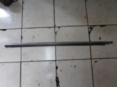 Молдинг стекла двери MERCEDES-BENZ S-класс W140 (1991 - 1998) — Разборка Мерседес