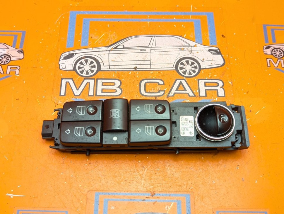 Блок кнопок стеклоподъемников MERCEDES-BENZ S-класс W220 рестайлинг (2002 - 2005) S 320 CDI 3.2 AT (204 л.с.) фото 1 &mdash; Разборка Мерседес