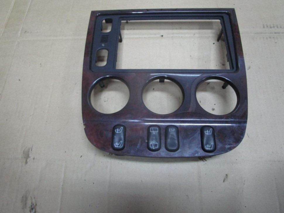 Накладка блока климата MERCEDES-BENZ M-класс W163 рестайлинг (2001 - 2005) фото 1 — Разборка Мерседес