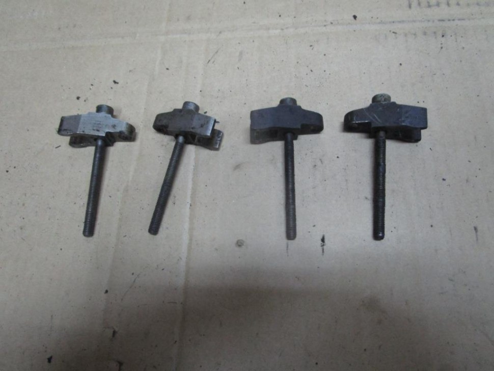 Кронштейн крепления форсунок MERCEDES-BENZ Vito W638 (1996 - 2003) фото 1 — Разборка Мерседес