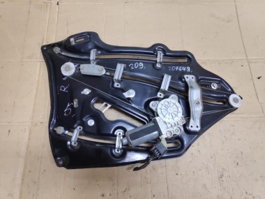 Стеклоподъемник задний правый MERCEDES-BENZ CLK-класс C209/W209 (2002 - 2005) — Разборка Мерседес