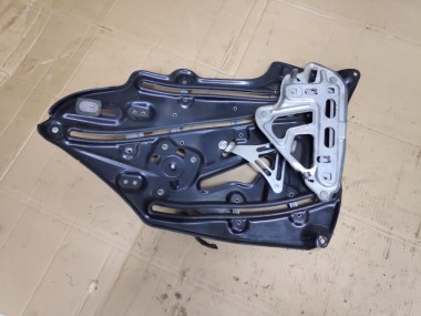 Стеклоподъемник задний правый MERCEDES-BENZ CLK-класс C209/W209 (2002 - 2005) — Разборка Мерседес