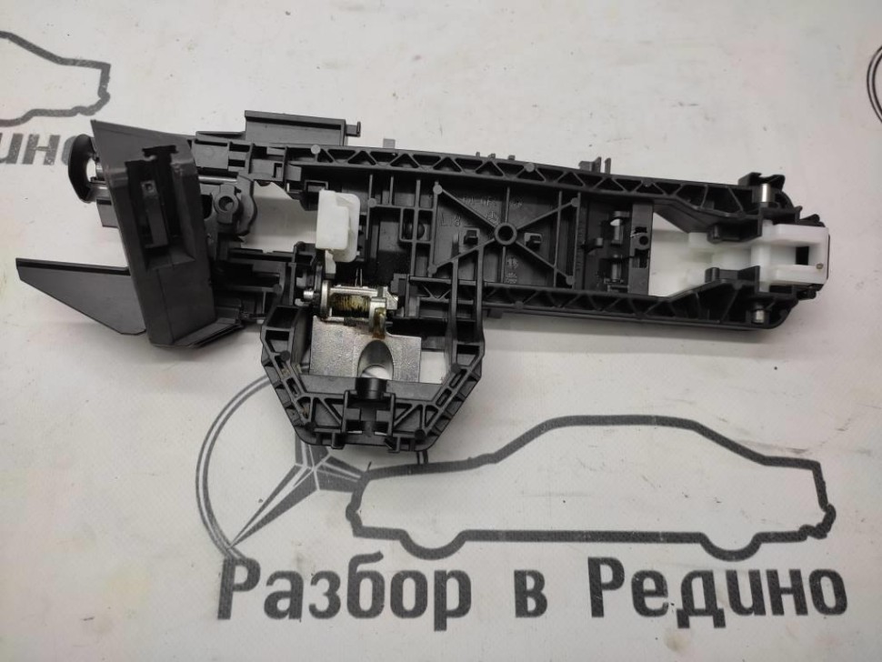 Ответная часть замка двери MERCEDES-BENZ A-класс AMG W176 (2013 - 2015) фото 1 — Разборка Мерседес